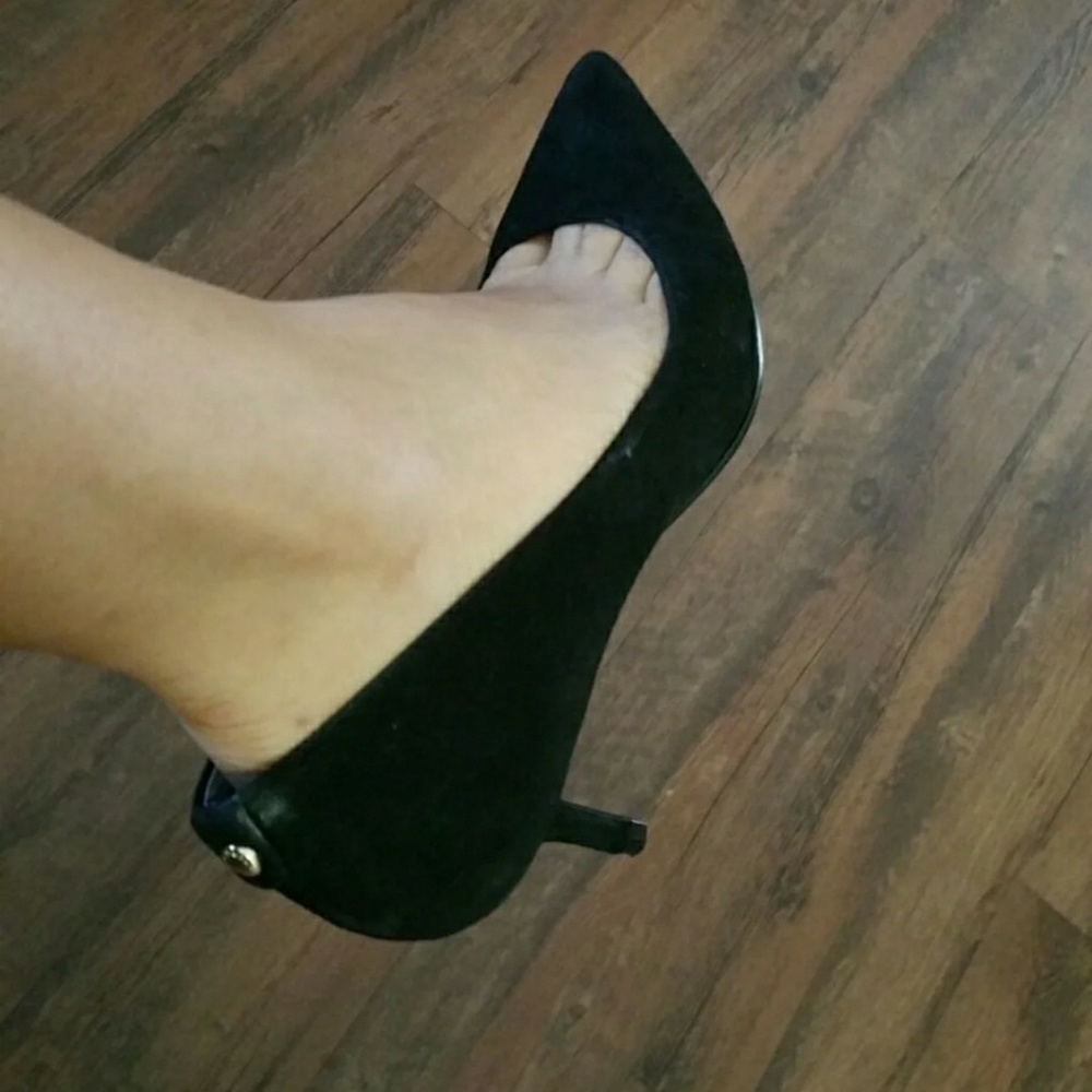 7.5 Michael Kors low heels